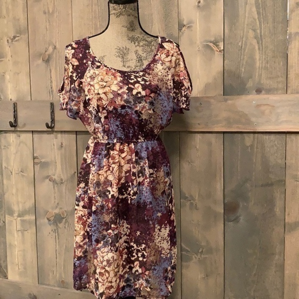 Xhiliration purple sheer floral cold shoulder boho dress size medium
